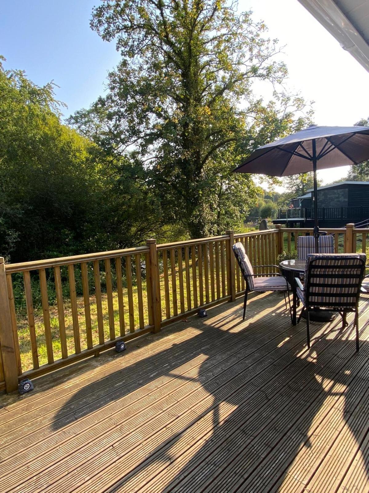 Chalet 64, Lakeside, Glan Gwna Holiday Park Κερνάρφον Εξωτερικό φωτογραφία